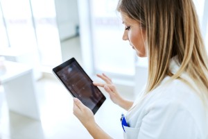 Nursing Home Aides Training Requirements Reduced Amid Pandemic