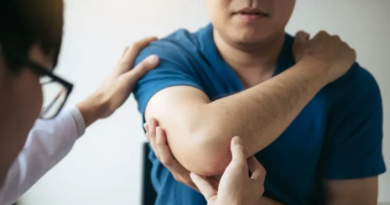 Shoulder Pain After a Car Crash: Why You Should Seek Medical Care and Legal Help